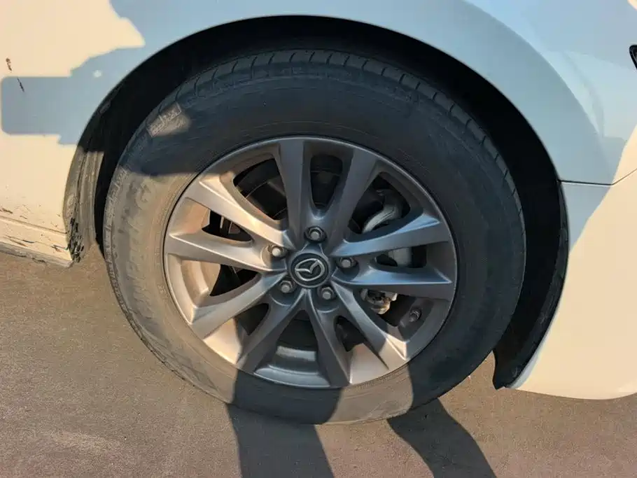 Mazda 3 Axela — миниатюра 6
