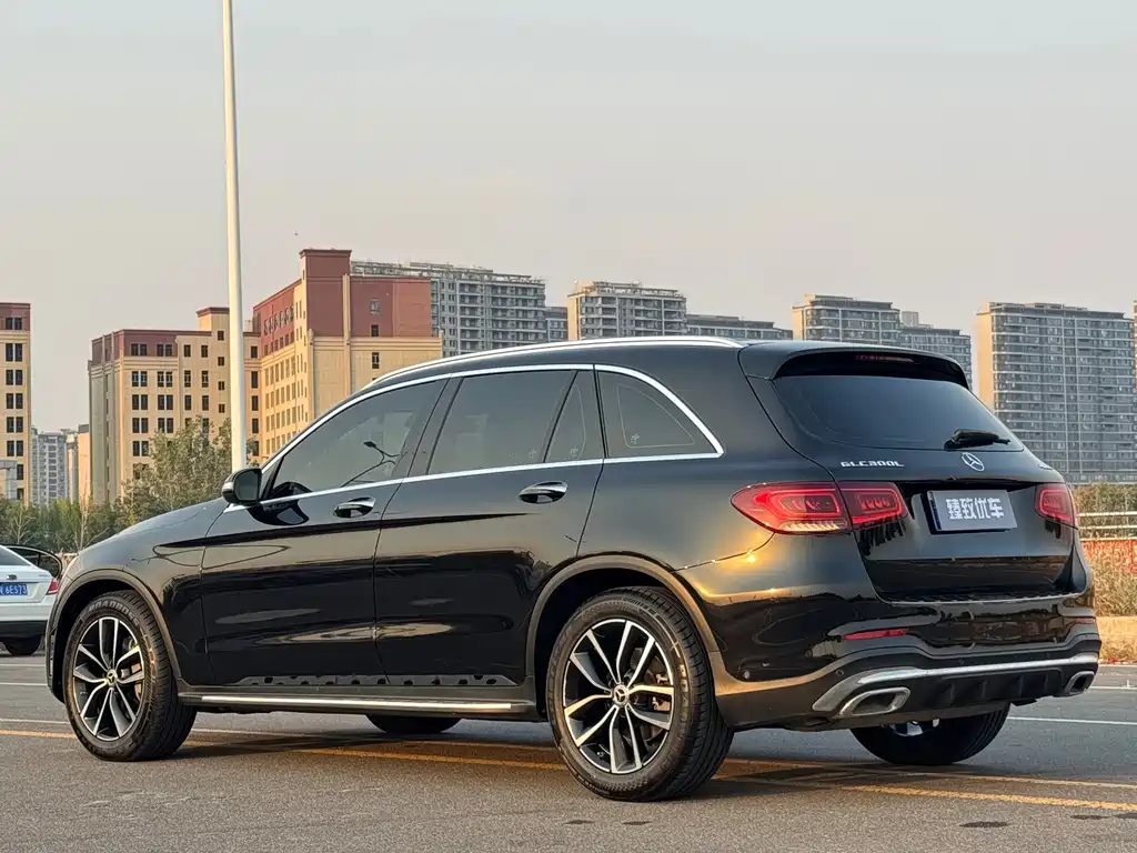 Mercedes-Benz GLC — миниатюра 8