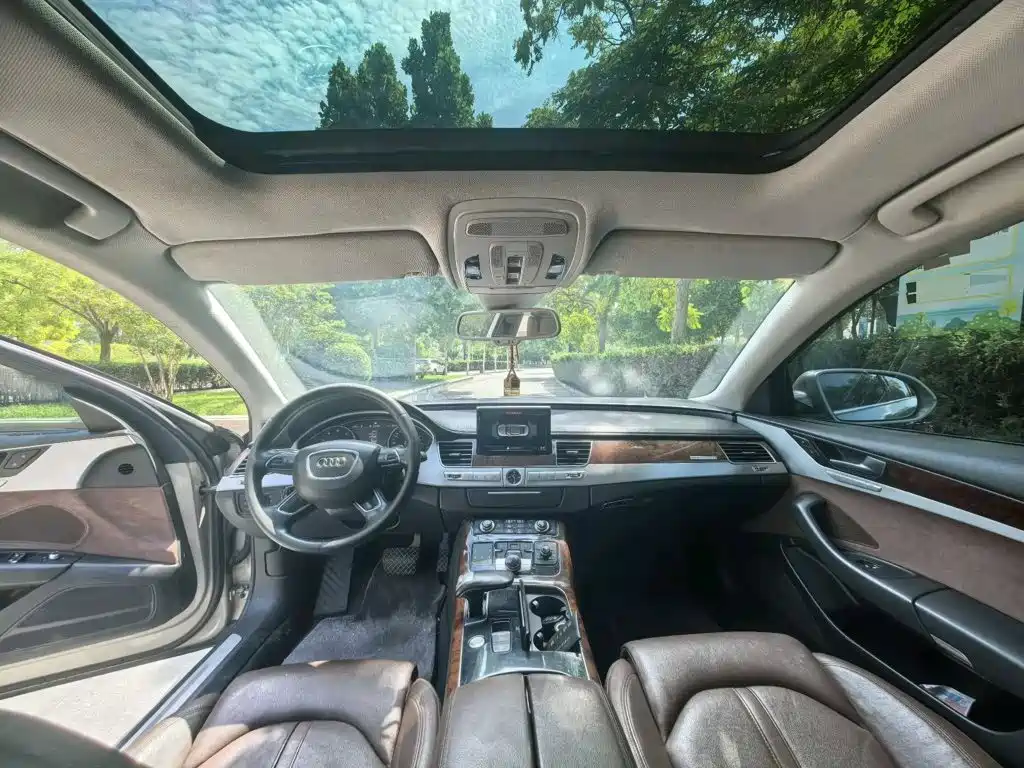 Audi A8 — миниатюра 8