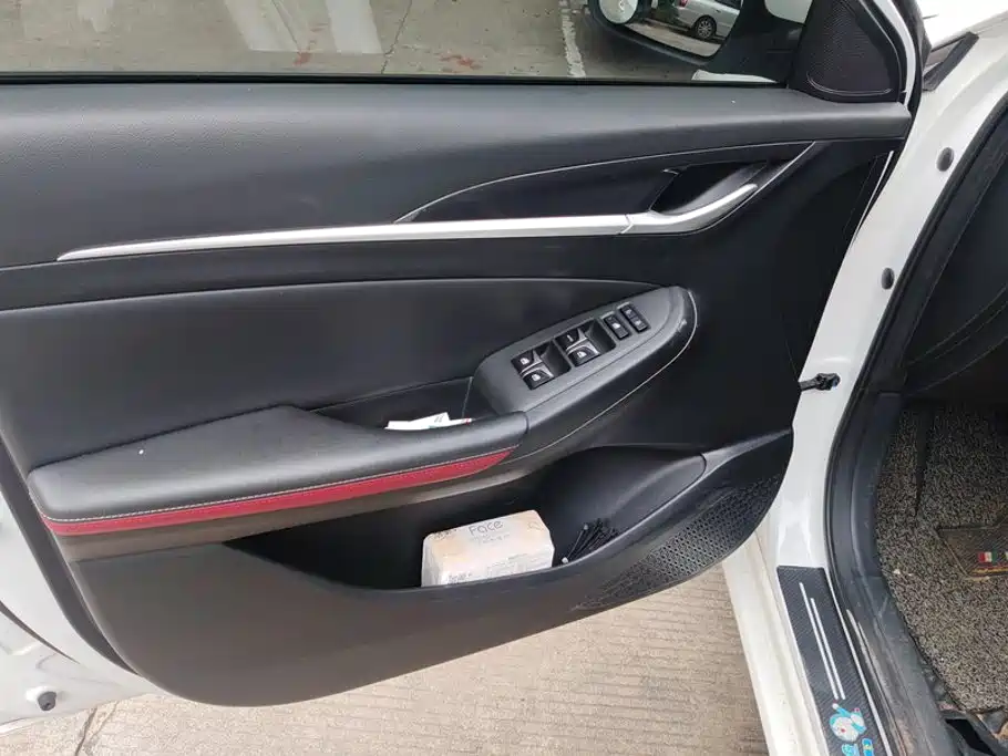 Changan Eado — миниатюра 7