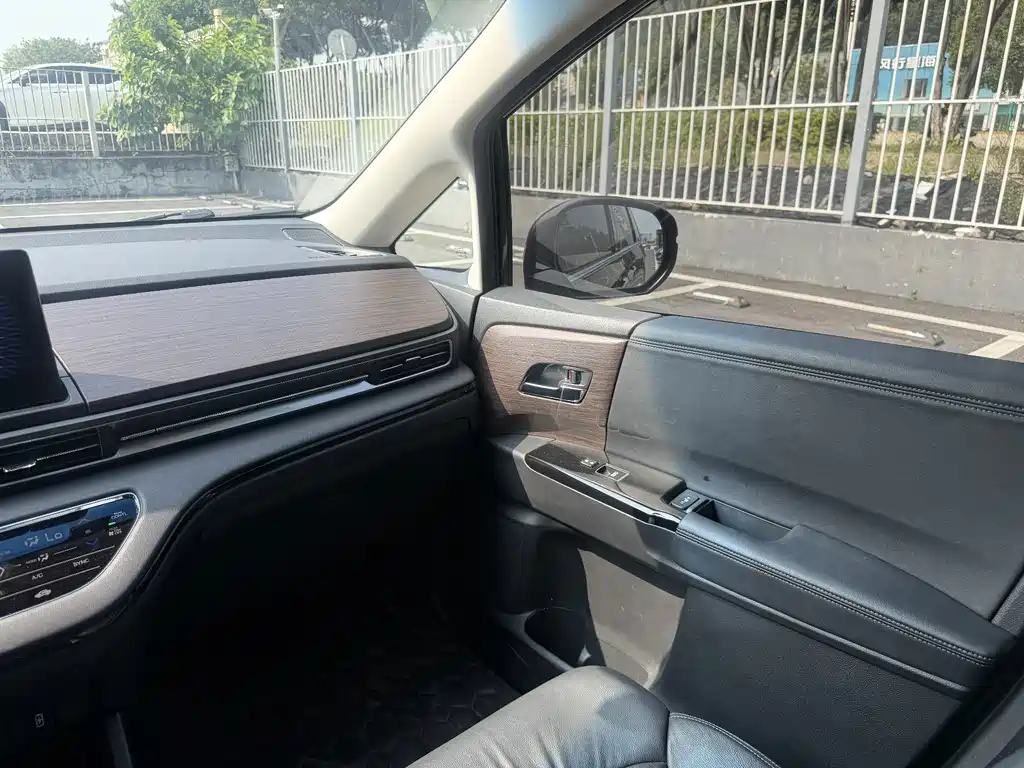 Honda Odyssey — миниатюра 17