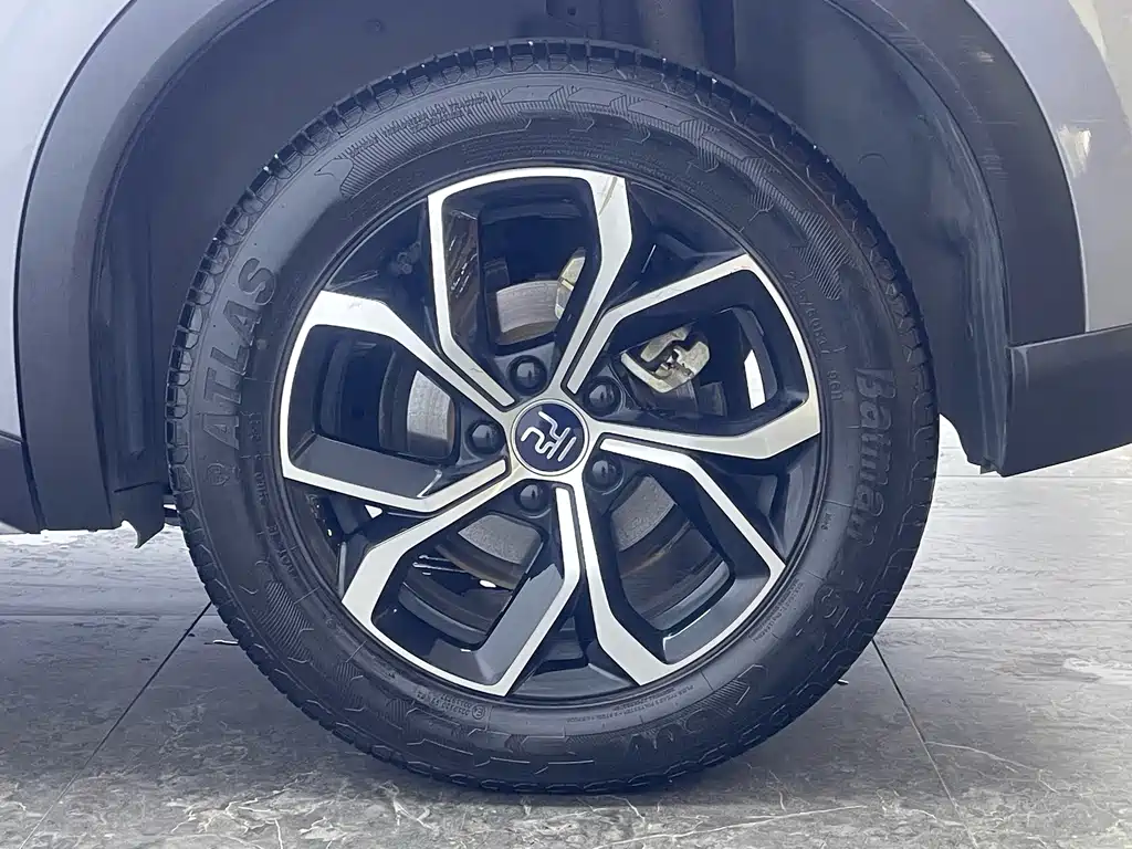 BYD Yuan Plus — миниатюра 10