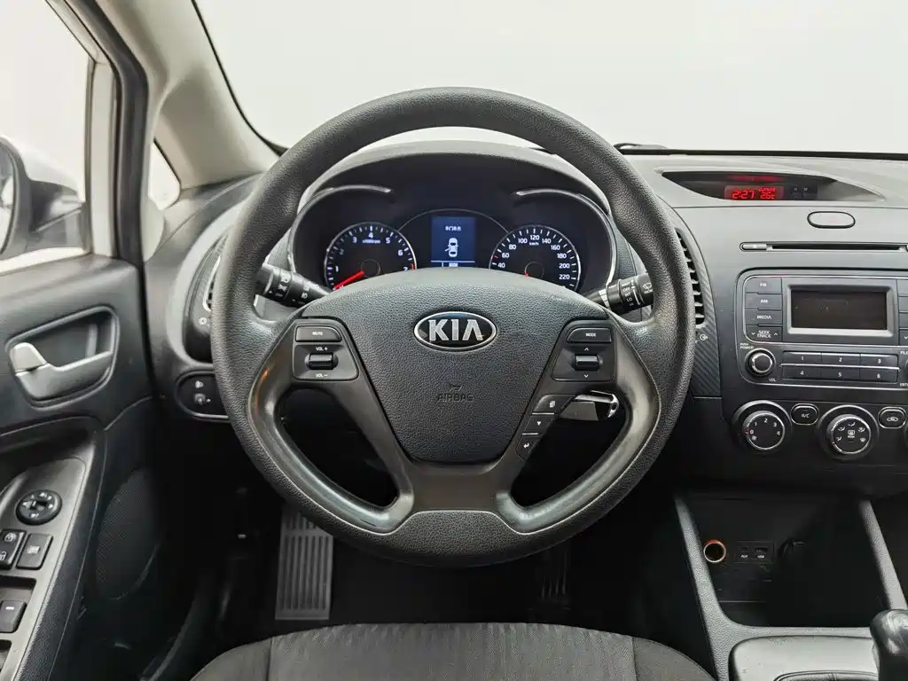 Kia K3 — миниатюра 11