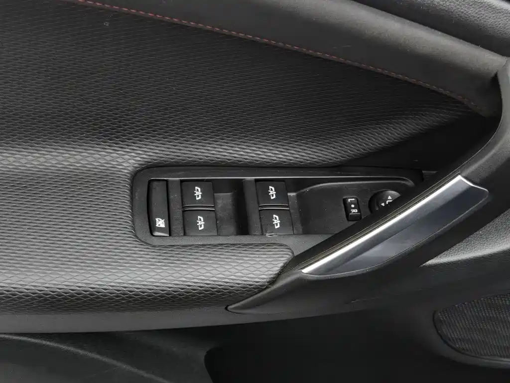 Chevrolet Trax — миниатюра 9