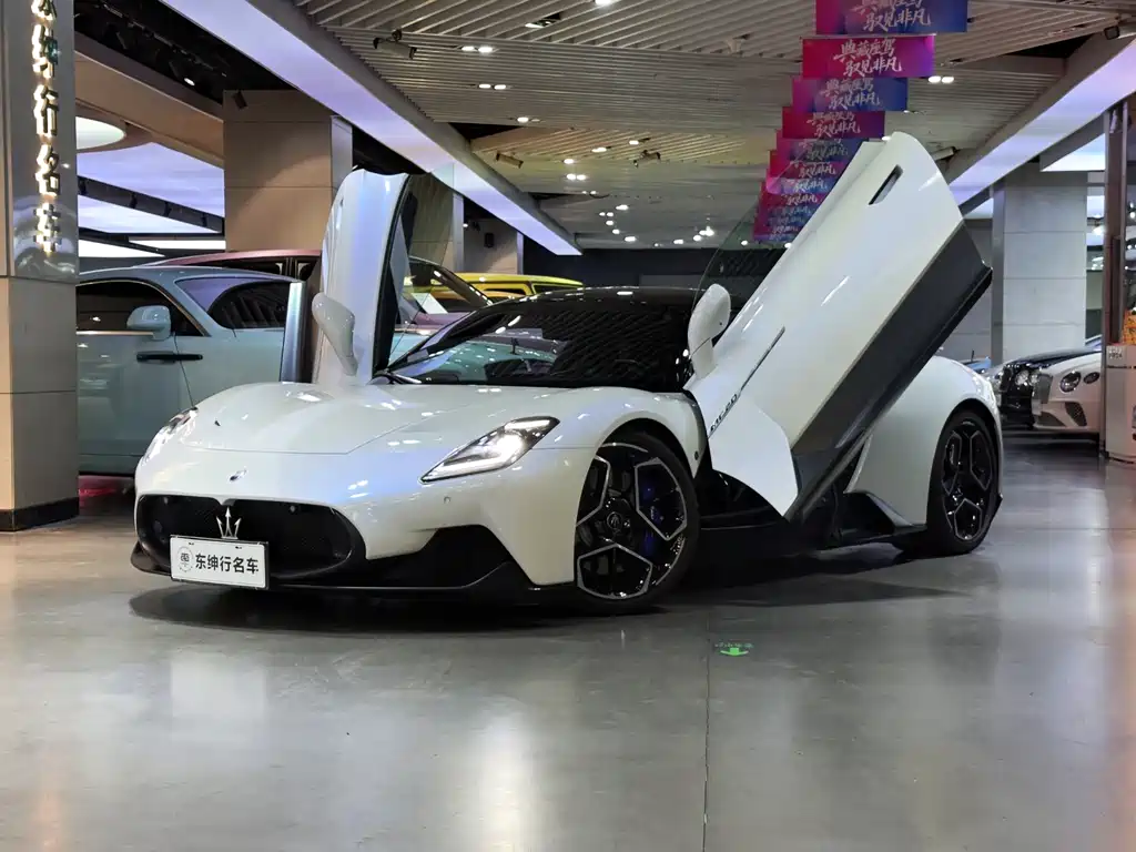 Maserati MC20 2023 3.0T Standard Edition