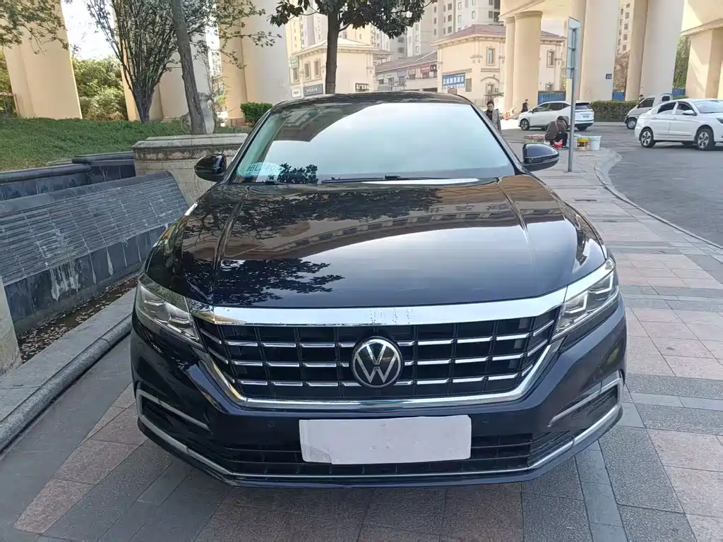 Volkswagen Passat 2021 330TSI Luxury