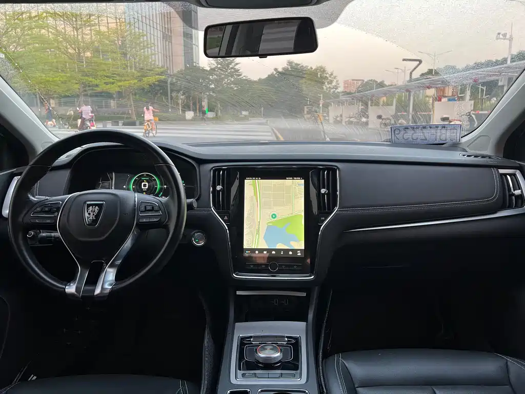 Roewe i6 New Energy — миниатюра 7