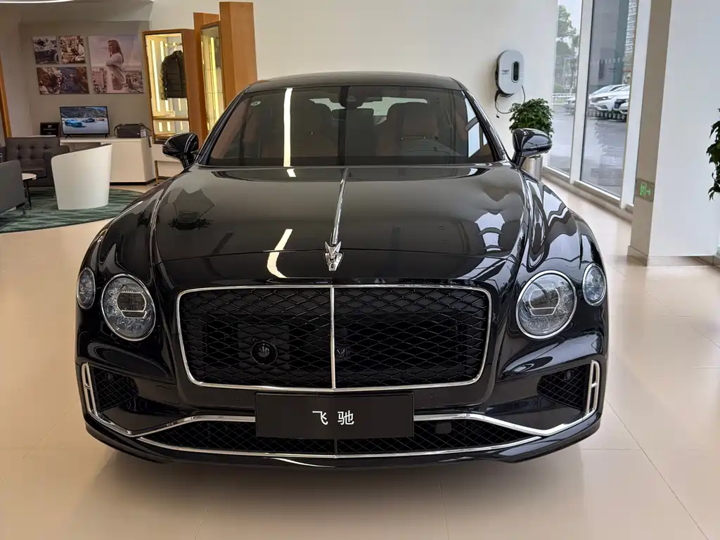 Bentley Flying Spur 2026 4.0T V8 Standard