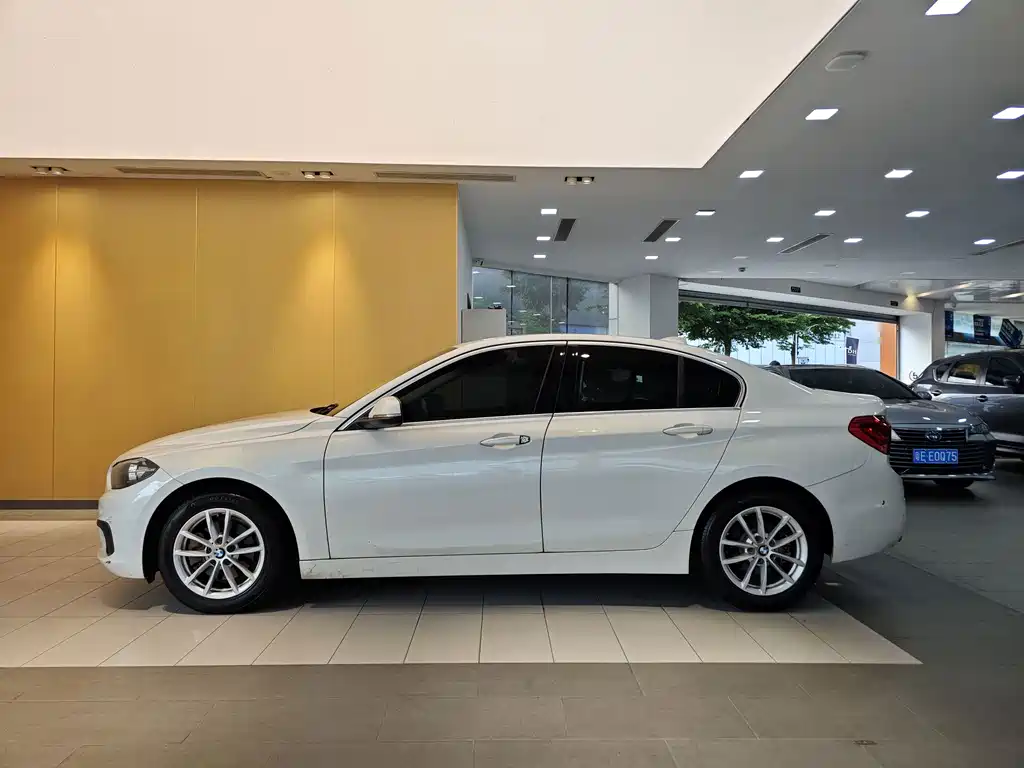 BMW 1 Series — миниатюра 6