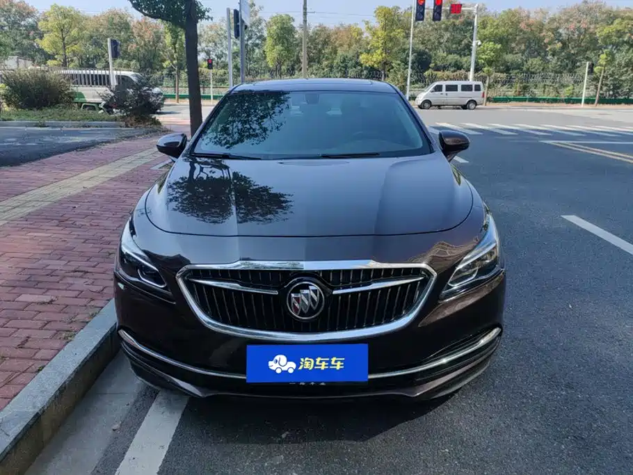Buick LaCrosse — миниатюра 2
