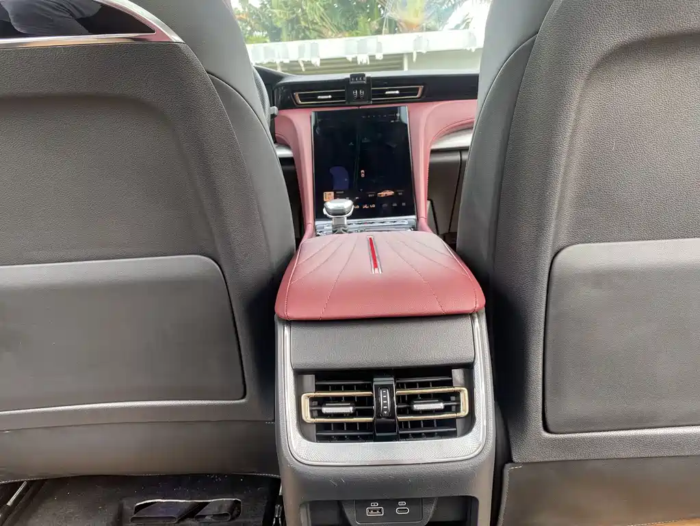 Hongqi Hongqi H5 — миниатюра 11