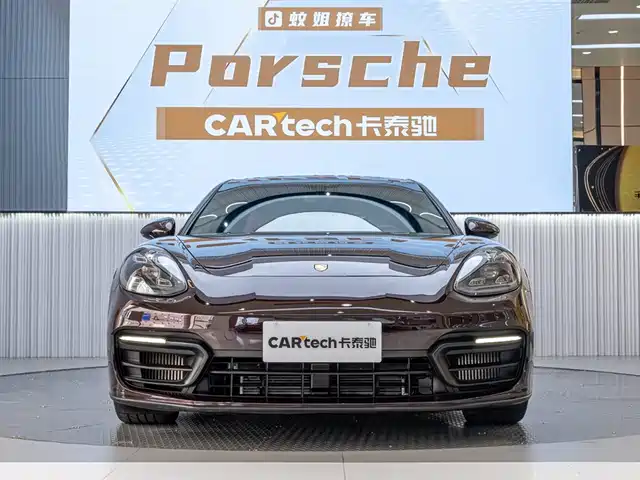 PORSCHE PANAMERA 2022