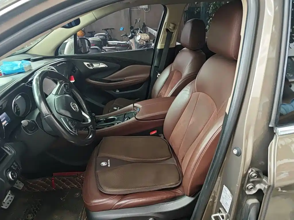 Buick Envision Plus — миниатюра 8