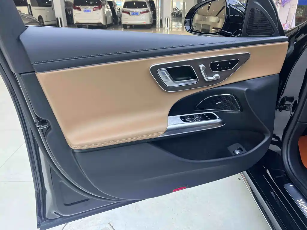 Mercedes-Benz E-Class E 2025 E 300 L Fashion