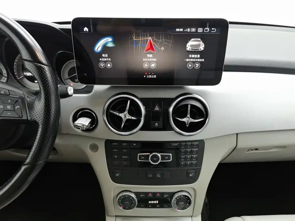 Mercedes-Benz GLK-Class — миниатюра 12