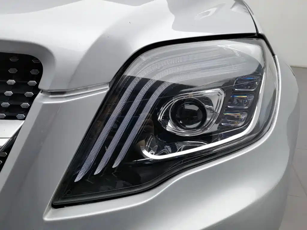 Mercedes-Benz GLK-Class — миниатюра 7
