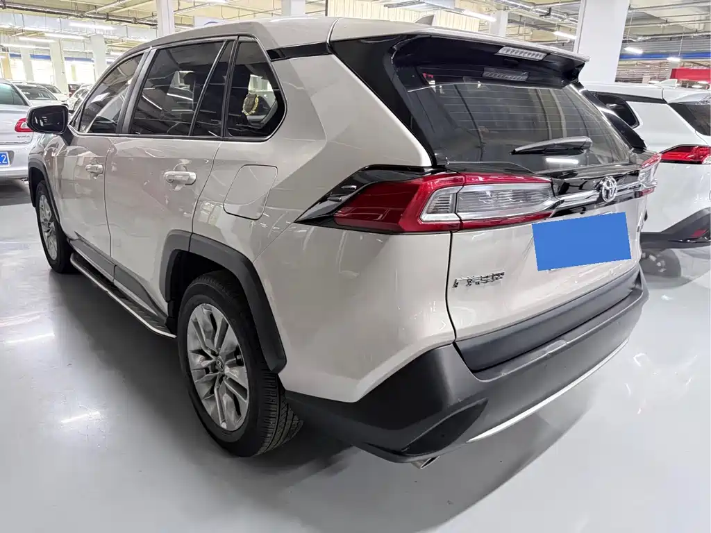 Toyota Wildlander — миниатюра 17