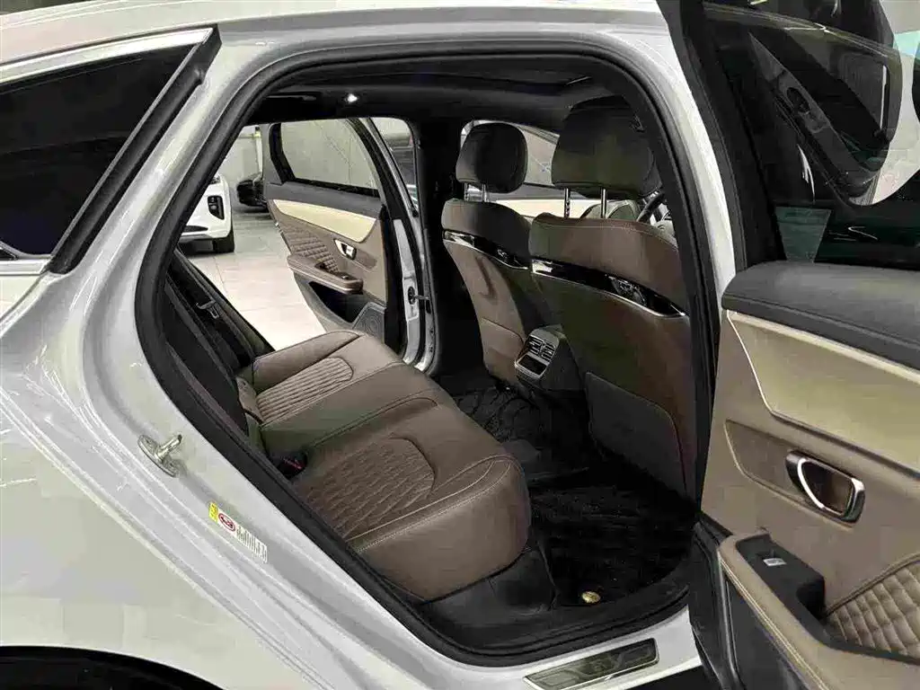 BYD Han — миниатюра 20