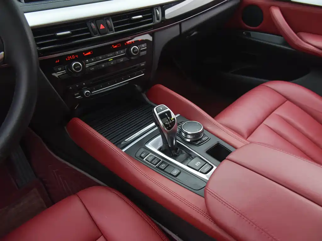 BMW X6 — миниатюра 11
