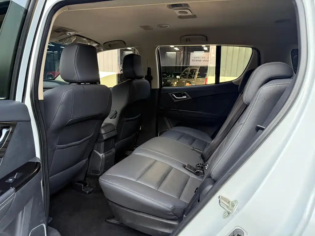 ISUZU MU X SHEPHERD RANGER