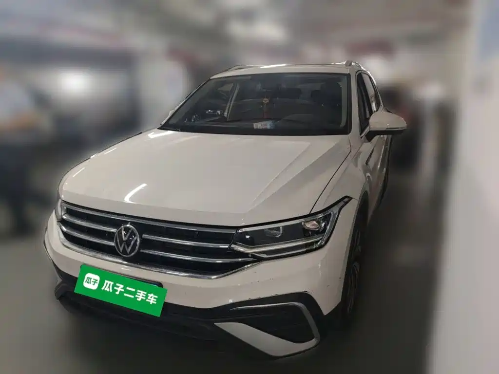 Volkswagen Tiguan L