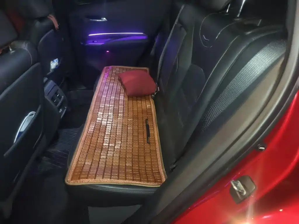 Cadillac XT4 — миниатюра 15