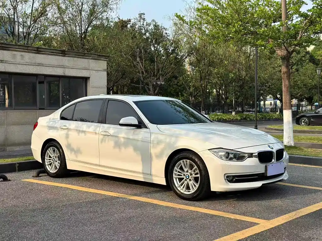 BMW 3 Series — миниатюра 3