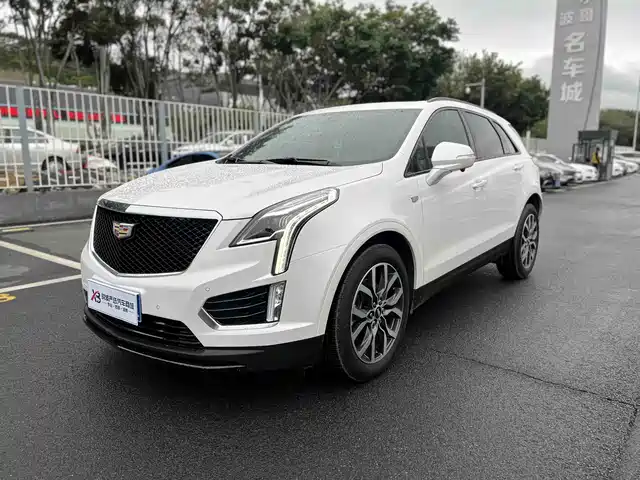 CADILLAC XT5