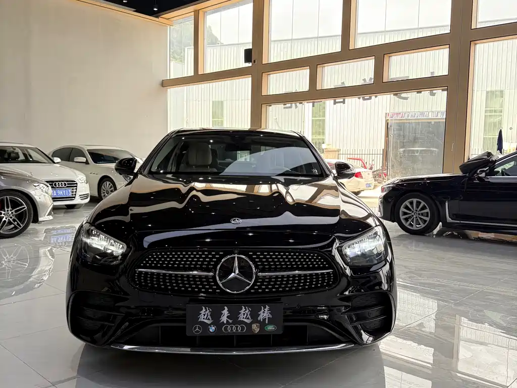 Mercedes-Benz E-Class 2022