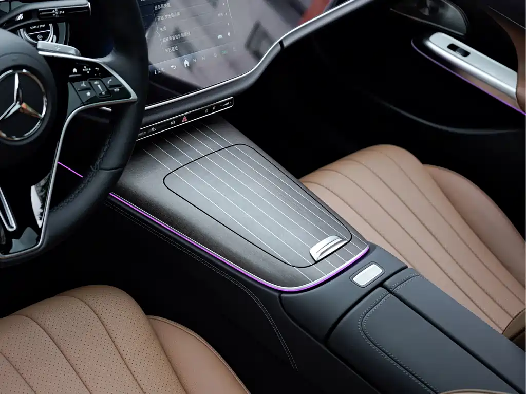 Mercedes-Benz E-Class — миниатюра 14