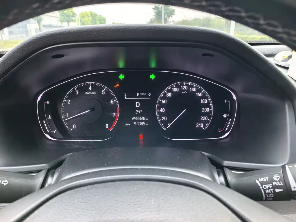 Honda Accord — миниатюра 7