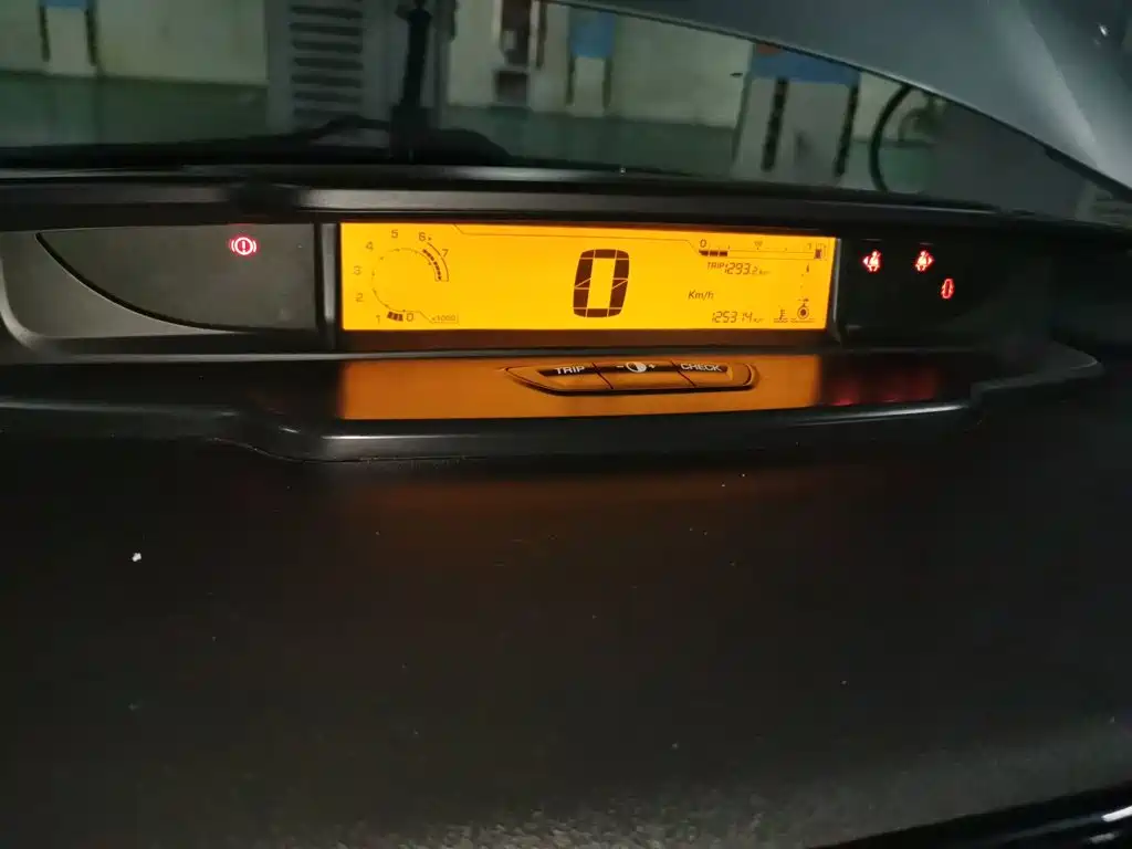 Citroen C-Quatre — миниатюра 12