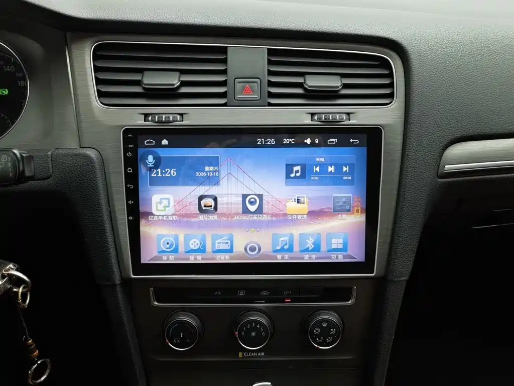 Volkswagen Golf — миниатюра 12