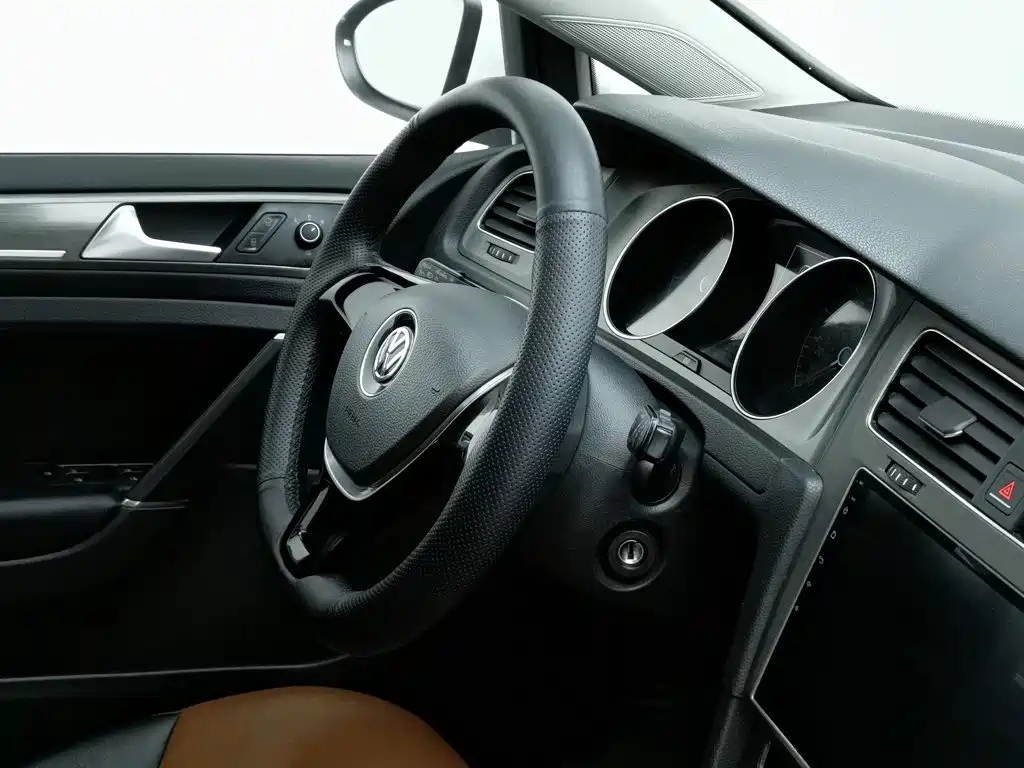 Volkswagen Golf — миниатюра 22