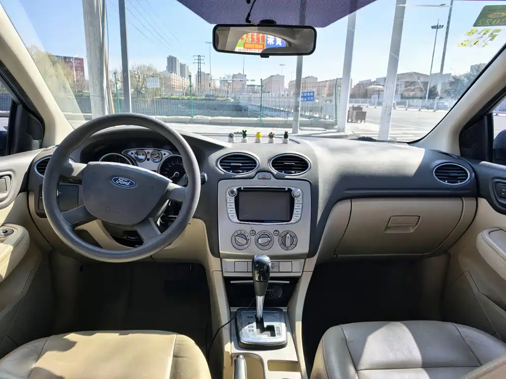 Ford Focus — миниатюра 7