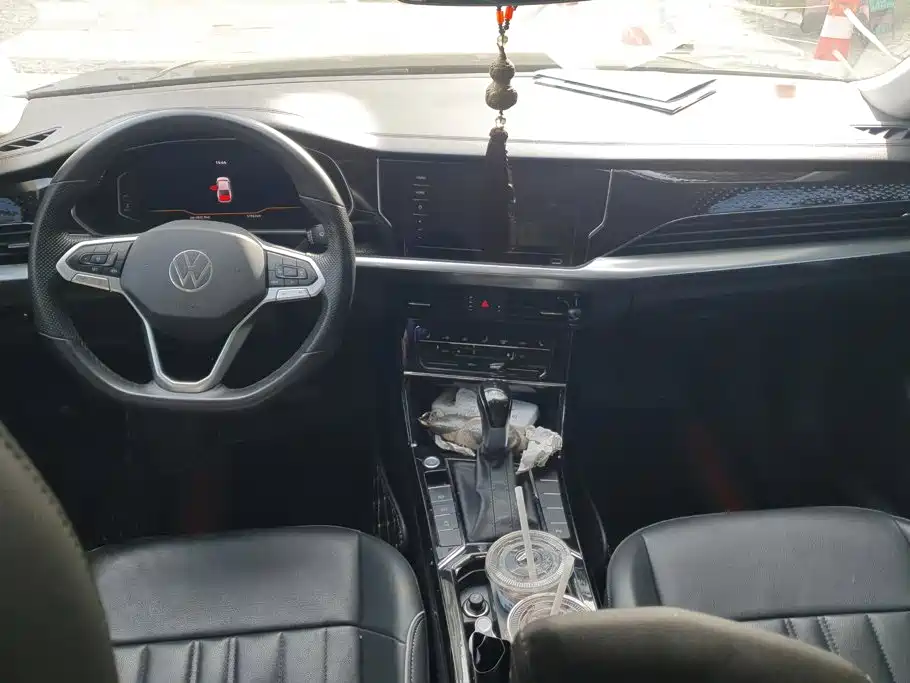 Volkswagen Passat — миниатюра 12