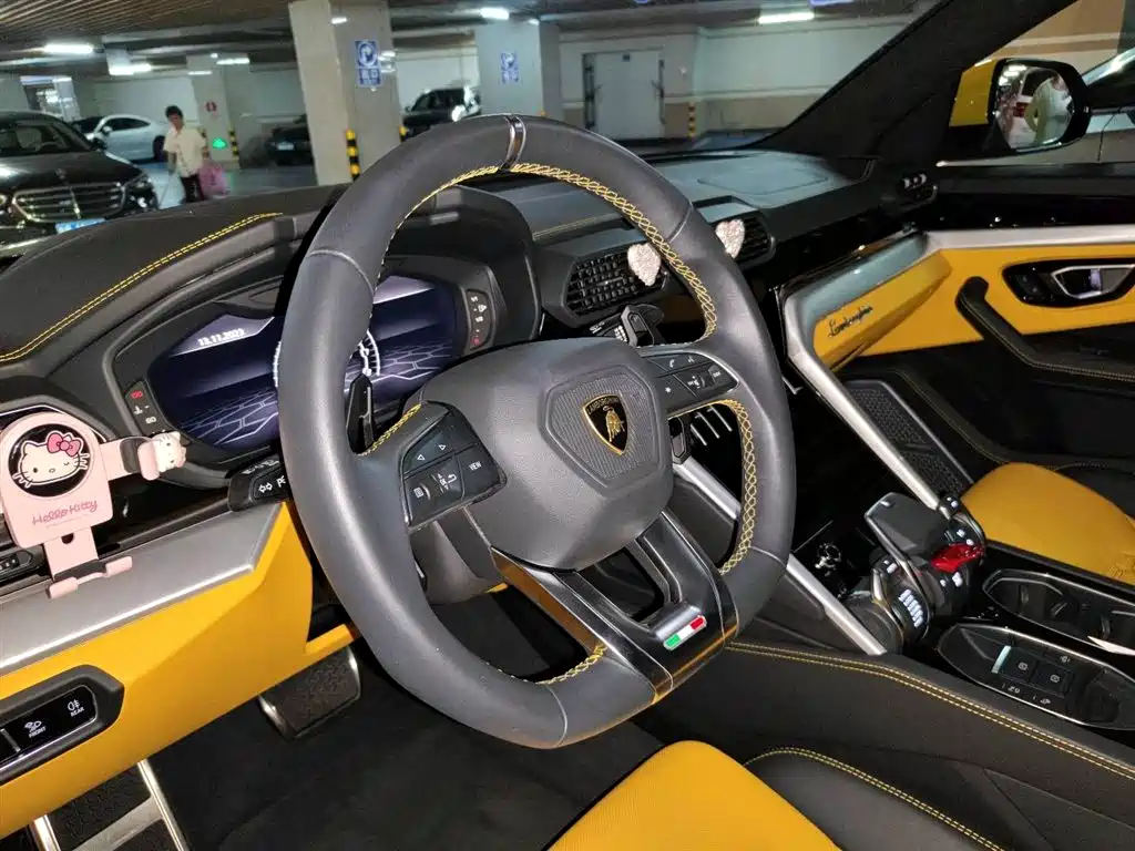 Lamborghini Urus — фотографии объявления, Фото 11