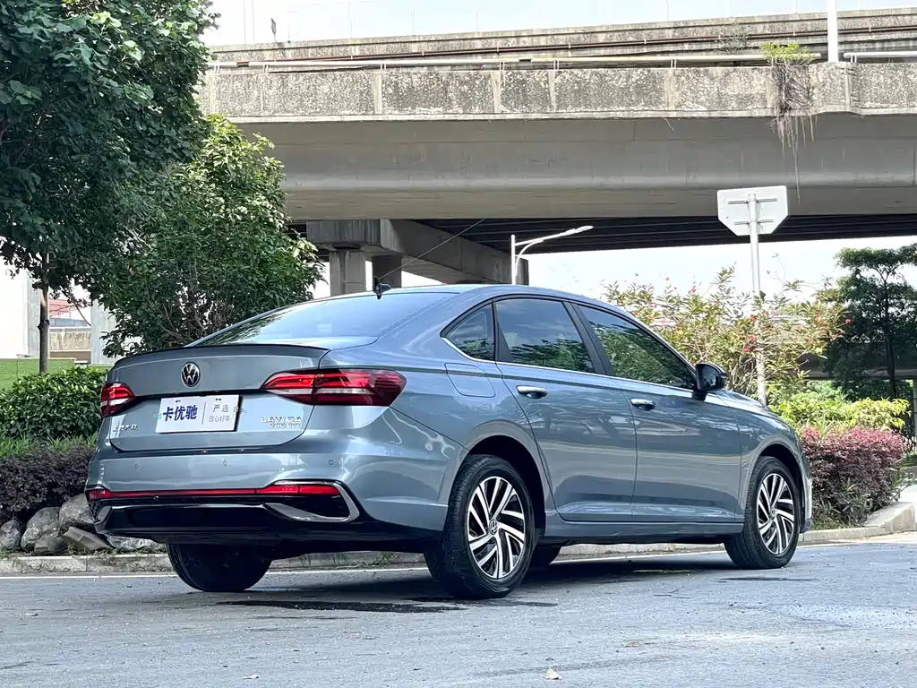 Volkswagen Lavida - фото 7