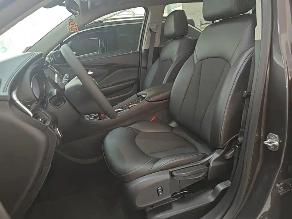Buick Envision Plus — фотографии объявления, Фото 15