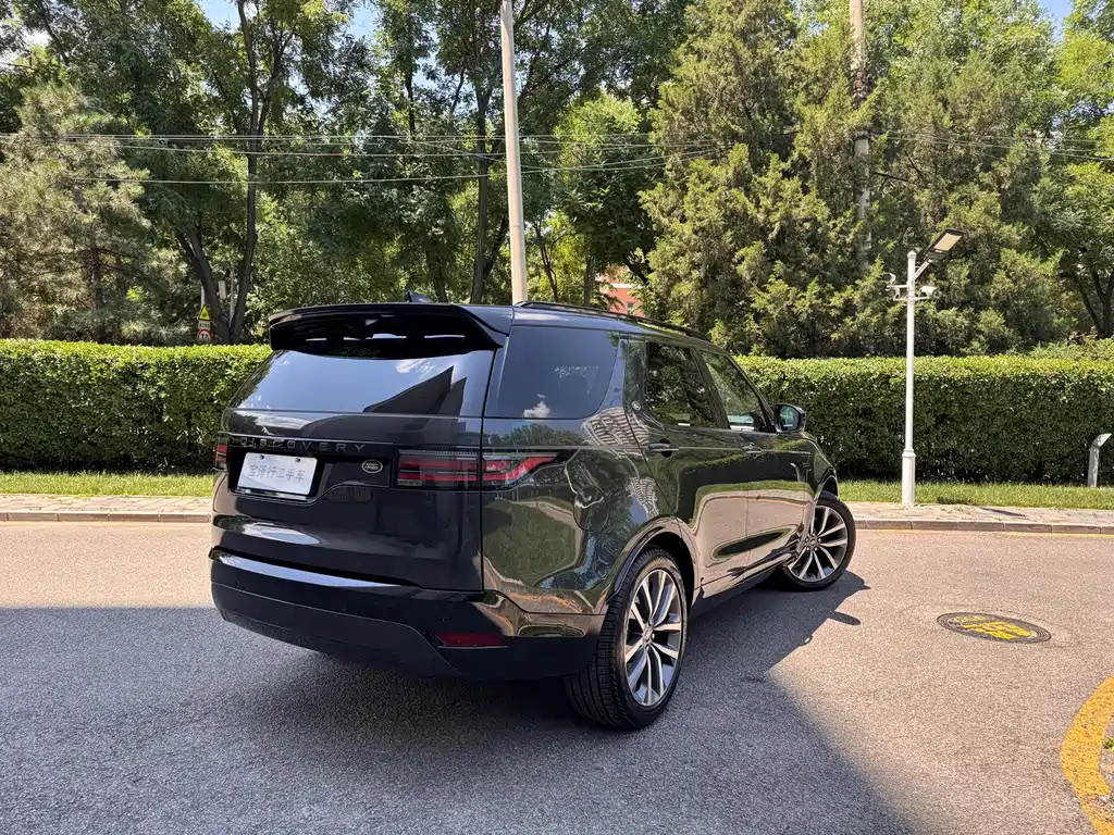 Land Rover Discovery 2025 360PS Dynamic SE