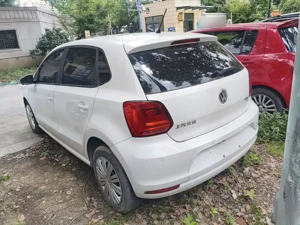 Volkswagen Polo 2018 1.5L AT