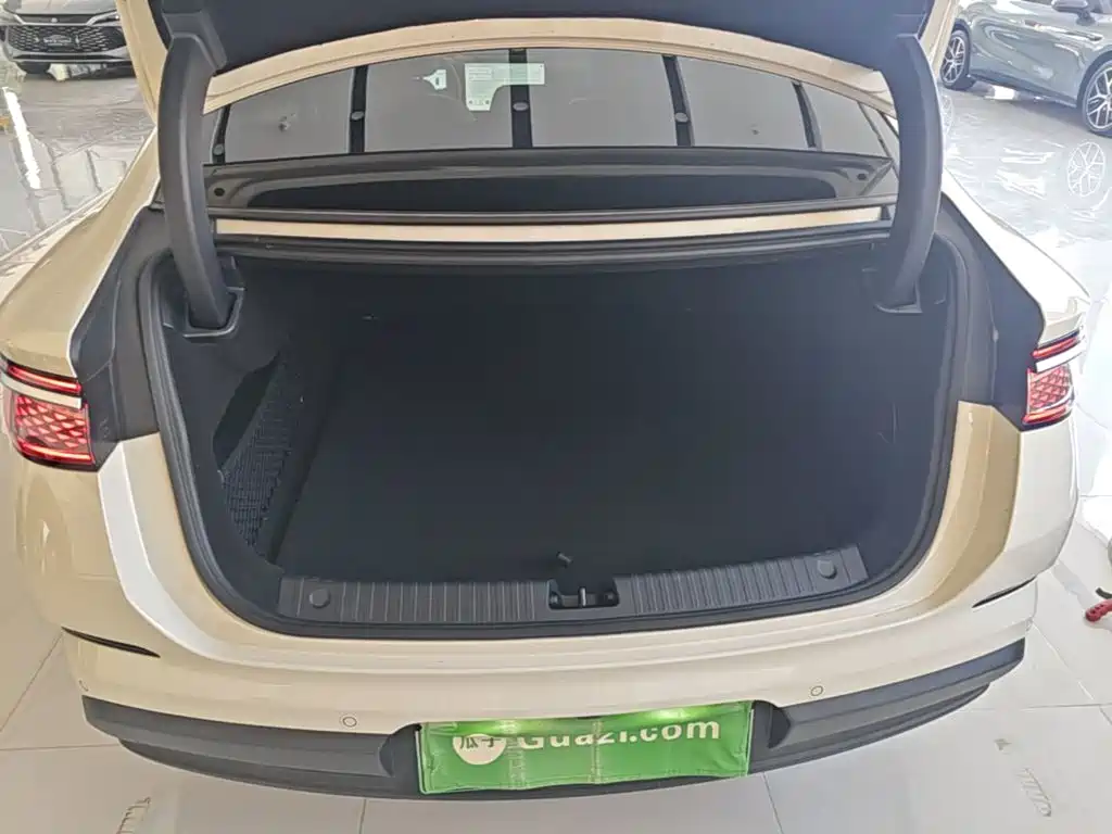 BYD Seal 07 DM-i — миниатюра 19