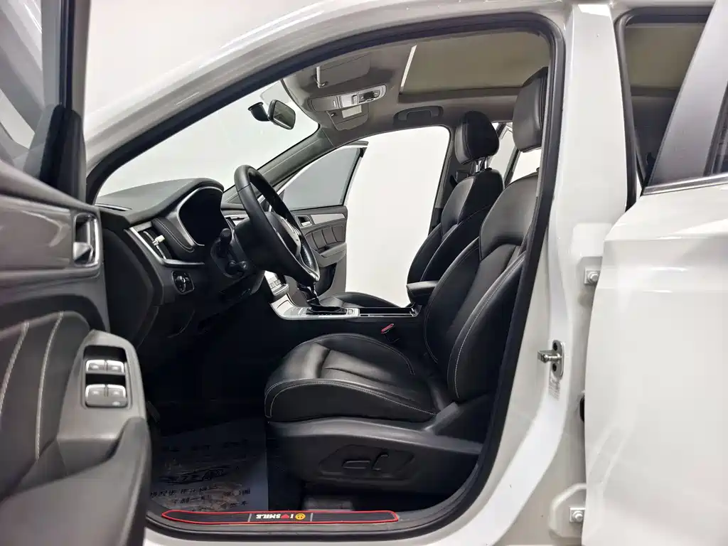 Roewe RX5 — миниатюра 11