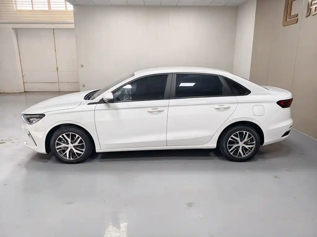 Geely Emgrand — миниатюра 7