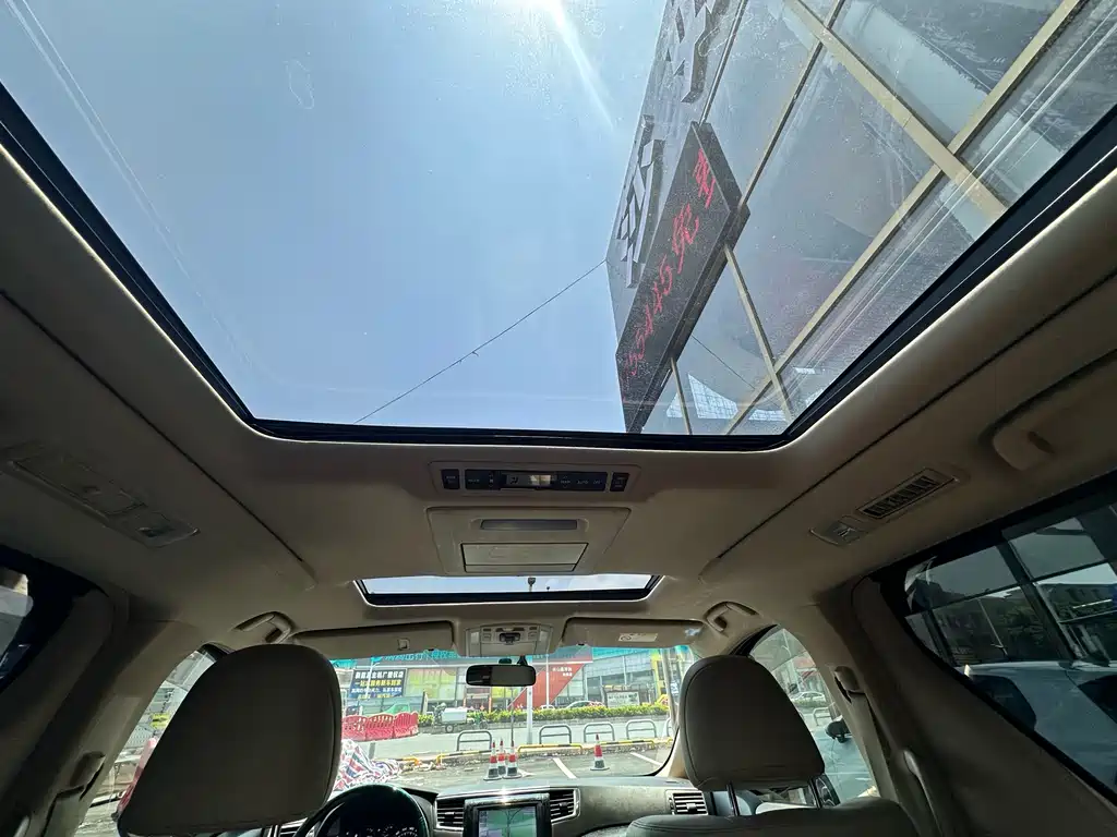 Toyota Alphard 2011 3.5L Luxury