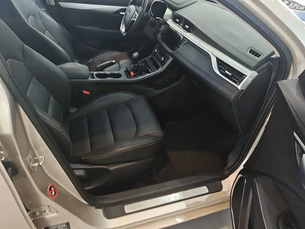 Geely Emgrand — миниатюра 25