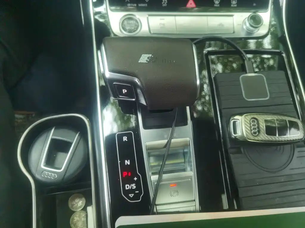 Audi Q7 — миниатюра 10