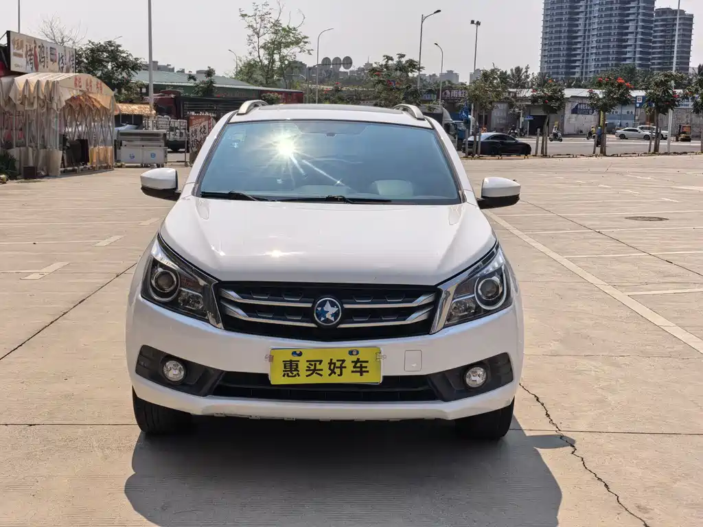 Venucia T70 2.0L CVT Wise Fun Edition, фото 2