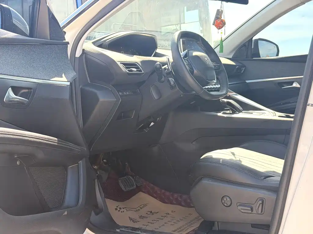Peugeot 5008 380THP 7 seats Luxury Edition, фото 7