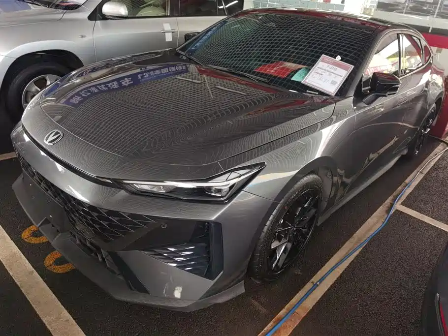 Changan UNI-V 2024